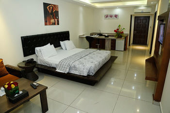 Bouery Hotel Kfar Yassine Luaran gambar